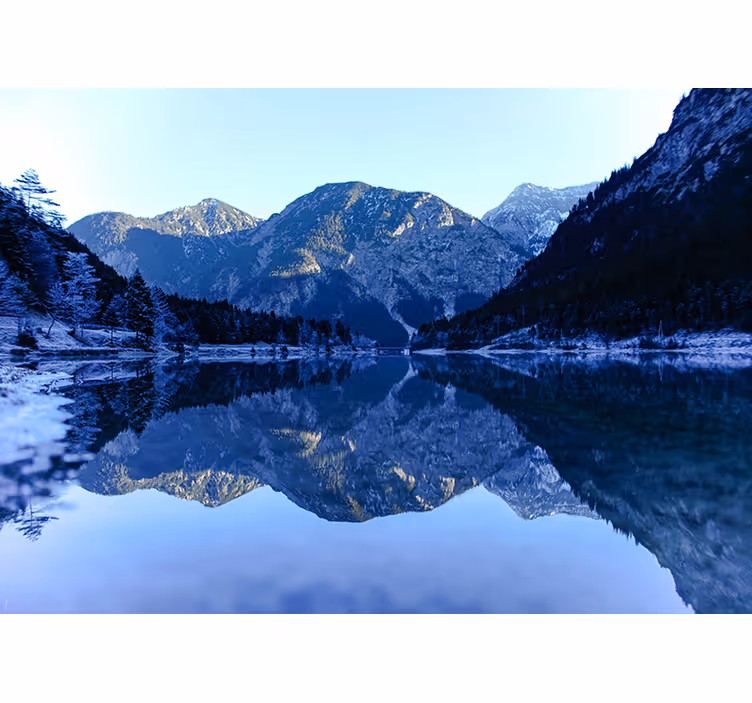 Fotomural para oficina Río frío y montaña - TenVinilo
