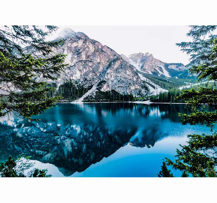 Fotomural naturaleza Montaña nevada reflejada en el sol - TenVinilo