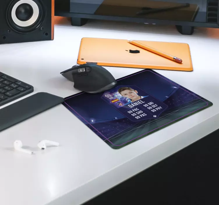 Alfombrilla gaming xxl tarjeta de jugador de fútbol - TenVinilo