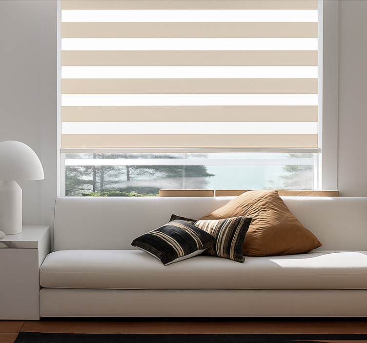 Persiana enrollable clásico crema y blanco horizontal - TenVinilo