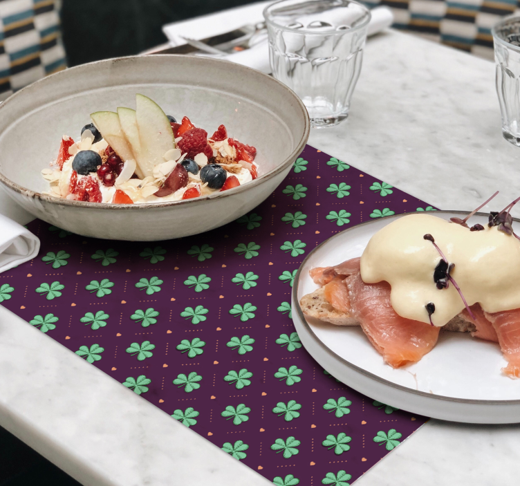 Mantel individual patrón de tréboles - TenVinilo