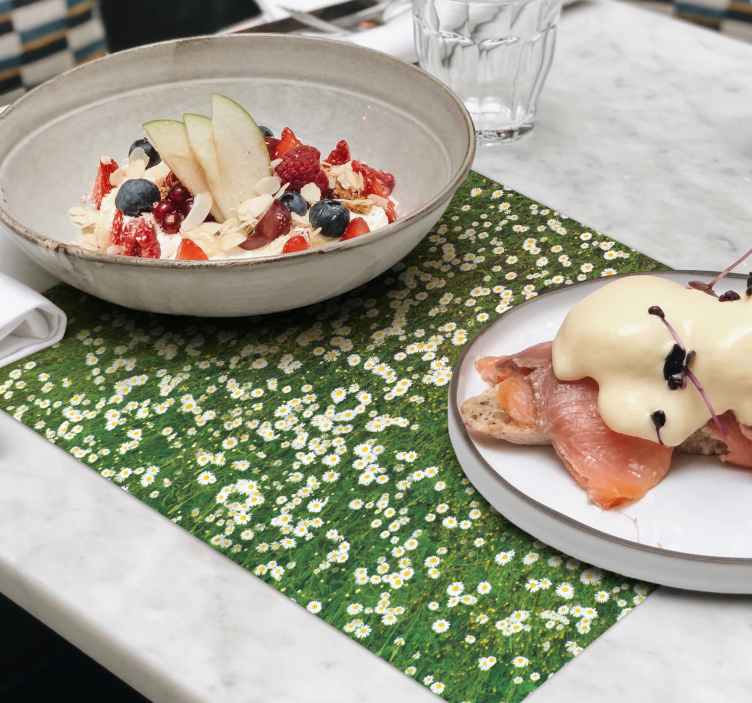 Mantel individual rectangular Prado de flores - TenVinilo