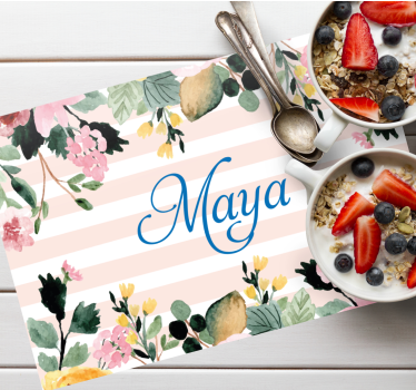 Mantel individual personalizable nombre floral - TenVinilo