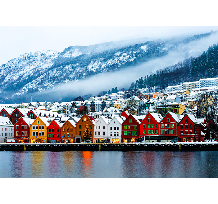 Mural ciudad coloridas casas frente al mar - TenVinilo