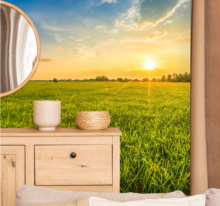 Mural de paisajes atardecer sobre campos verdes - TenVinilo