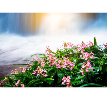 Fotomural cascada Cascada con flores rosas - TenVinilo
