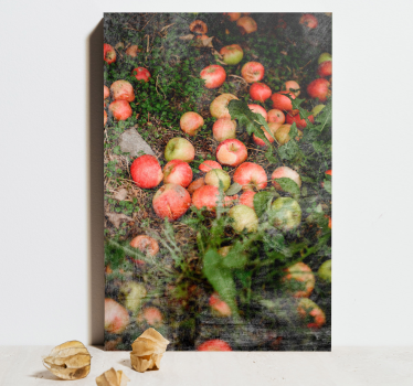 Cuadro de bodegones Manzanas caídas con verduras - TenVinilo