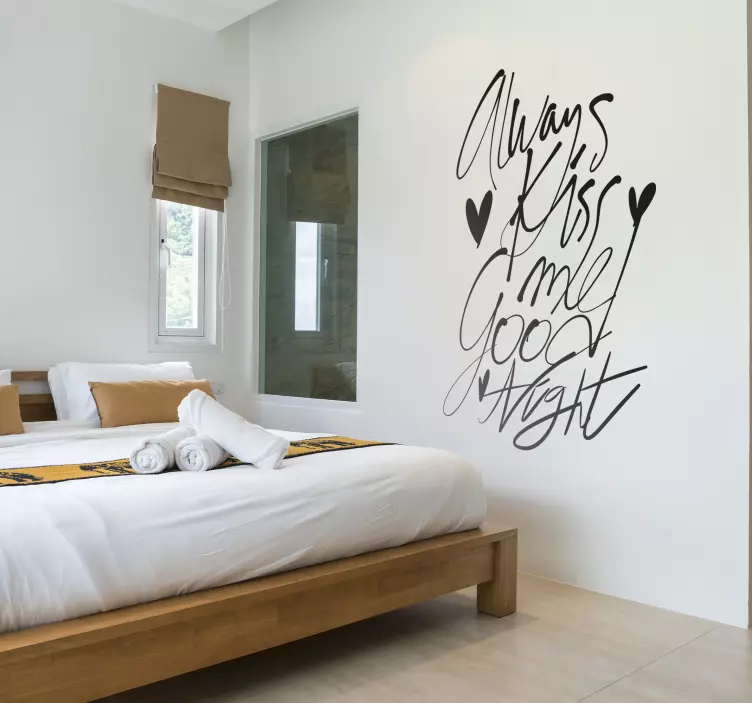 Vinilo decorativo kiss me lettering - TenVinilo