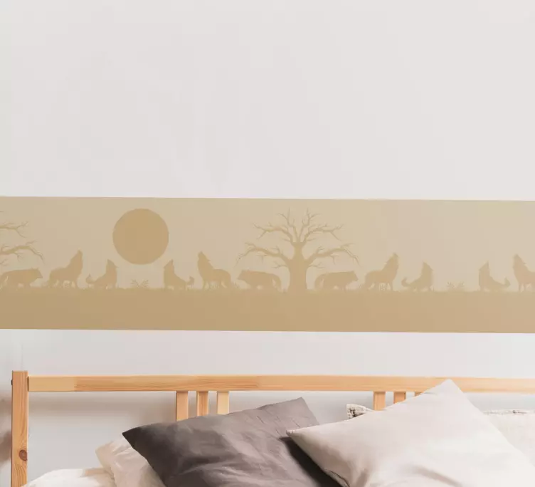 Cenefa adhesiva Lobos en el bosque con la luna - TenVinilo