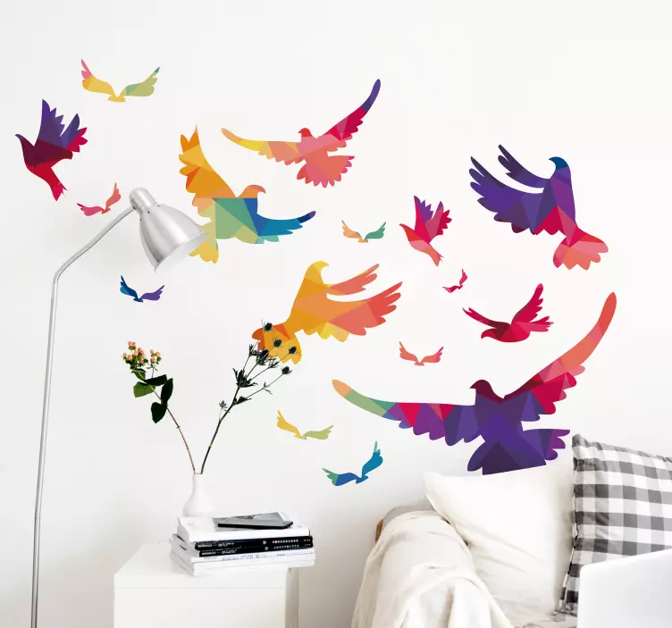 Vinilo decorativo de pájaros multicolor volando - TenVinilo