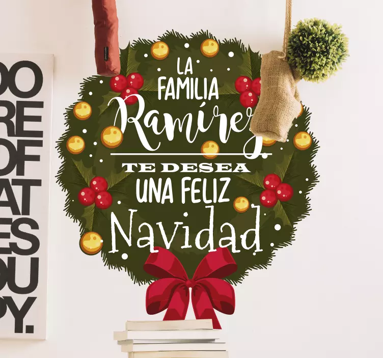 Vinilo corona navideña nombre familia - TenVinilo