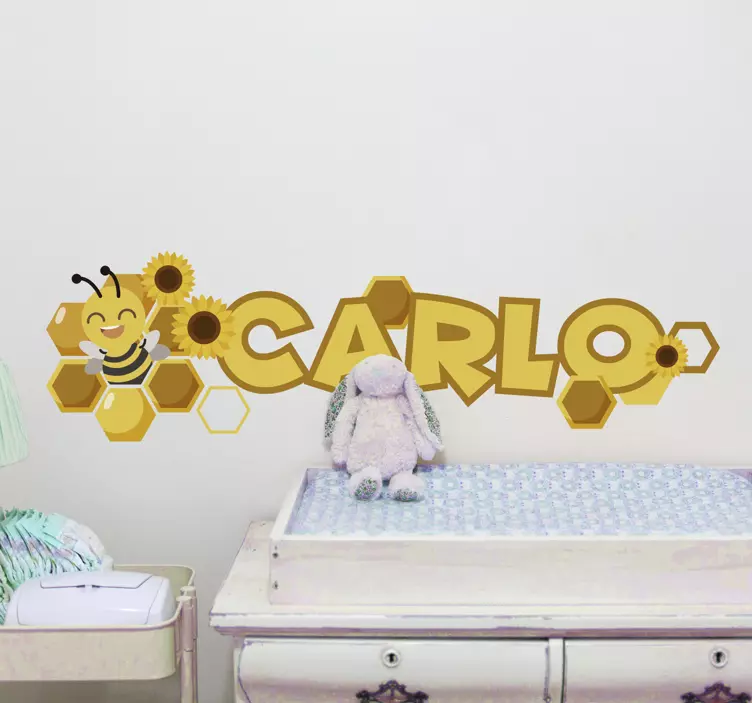 Vinilo pared infantil nombre personalizado con abeja - TenVinilo