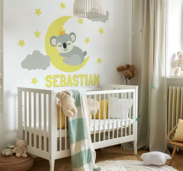 Vinilo dormitorio infantil rey durmiente koala - TenVinilo