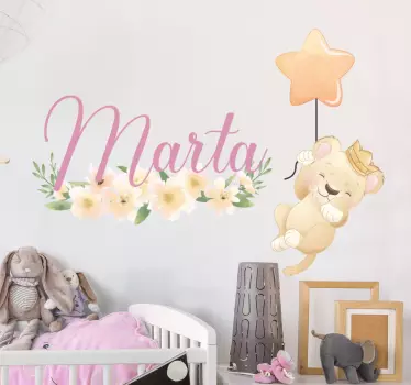 Mural habitación infantil Lindo león para niña con nombre - TenVinilo
