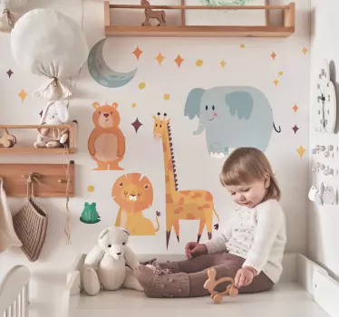 Vinilo infantil animales felices bajo la luna y estrellas - TenVinilo