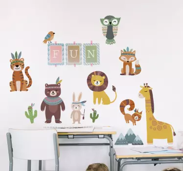 Vinilo infantil de dibujo de animales tribales - TenVinilo