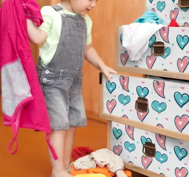 Vinilo infantil para mueble de corazones - TenVinilo