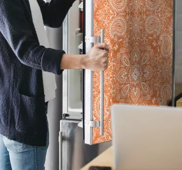 Vinilo para refrigerador patrón paisley naranja - TenVinilo