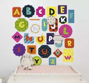 Vinilo pared infantil arreglos de alfabeto coloridos - TenVinilo