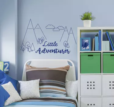 Vinilo pared infantil diseño pequeño aventurero - TenVinilo
