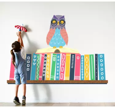 Vinilo pared infantil estante de búho sentado - TenVinilo