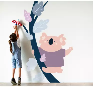 Vinilo pared infantil koala juguetón trepador - TenVinilo