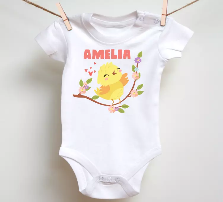 Camiseta bebé pollito feliz personalizado - TenVinilo