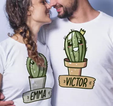 Camiseta de parejas cactus con nombre - TenVinilo