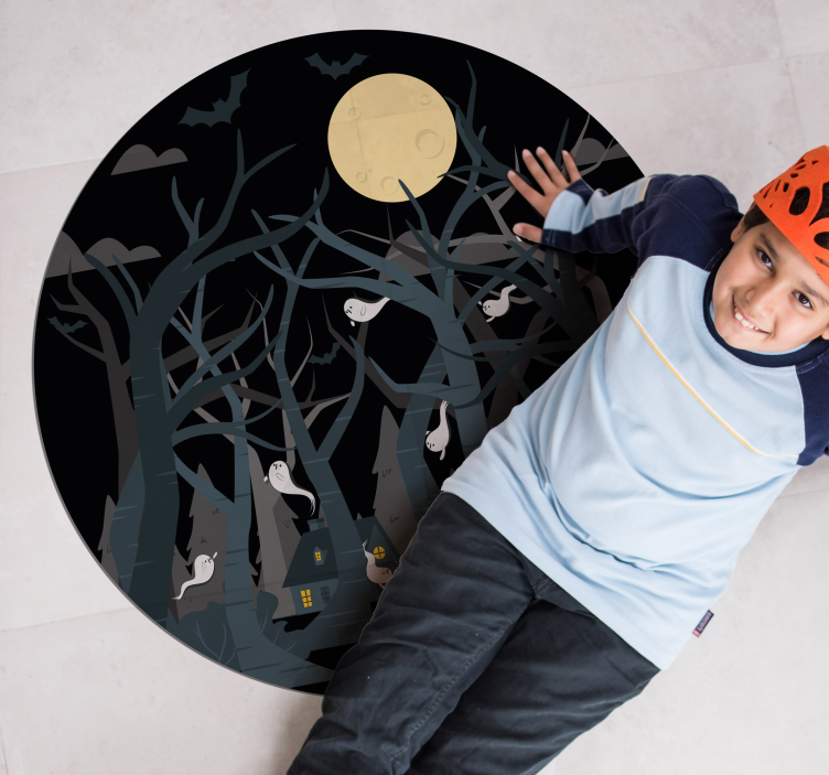 Alfombra vinílica Halloween escena del bosque espeluznante - TenVinilo