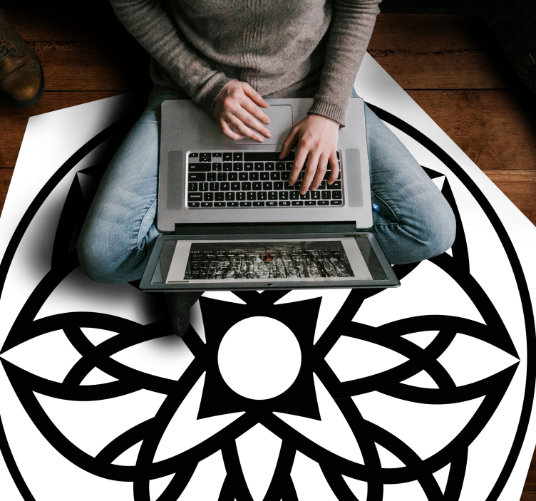 Alfombra vinílica mandala diseño en blanco y negro - TenVinilo