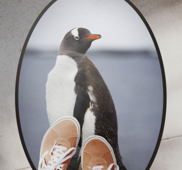 Alfombra vinílica de animales Pingüino majestuoso - TenVinilo